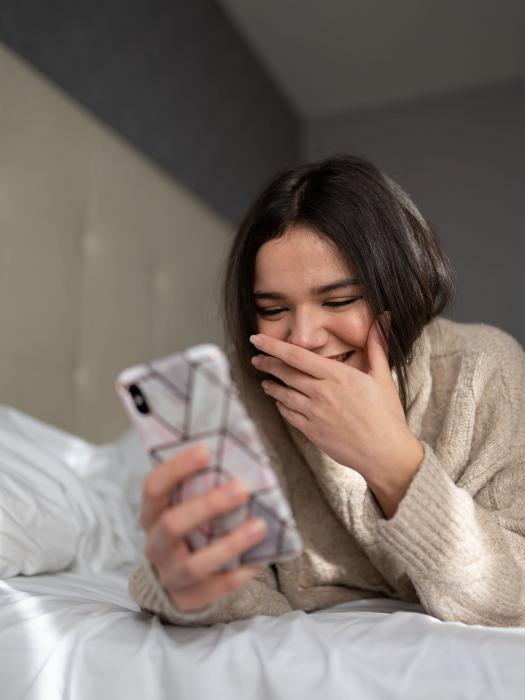 Hoe maak je respondenten aan het lachen met grappige enquêtevragen